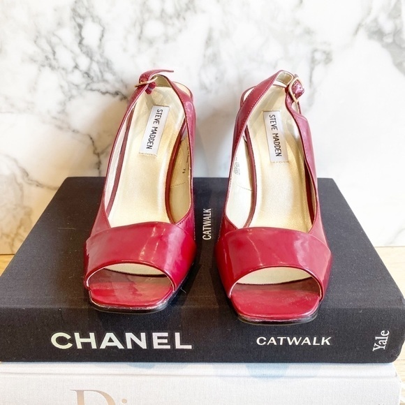 steve Madden Dark red patent open toe heel - Picture 2 of 5